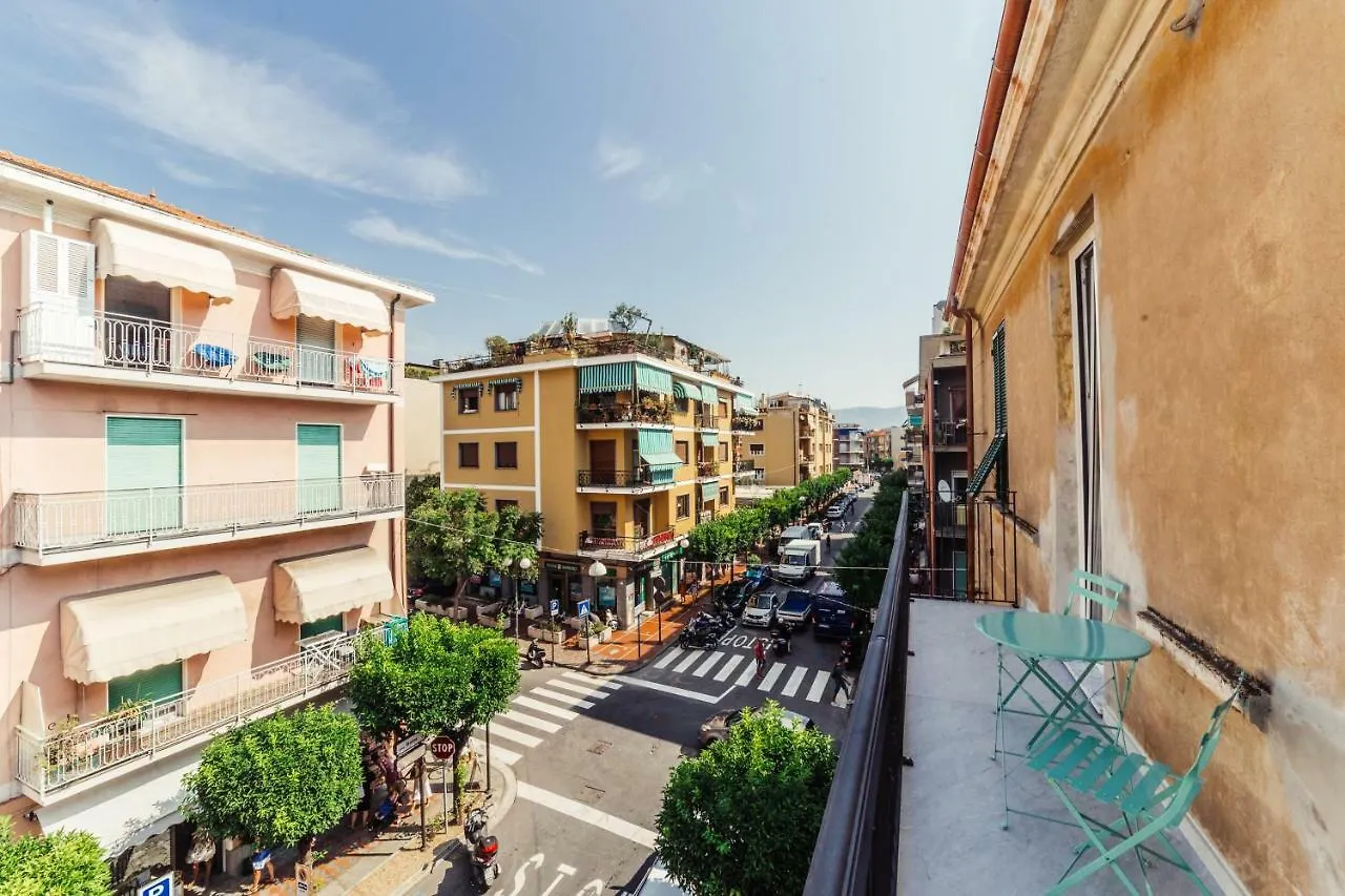 Home Diano Marina