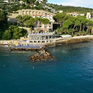 Hotell Arc En Ciel, Diano Marina